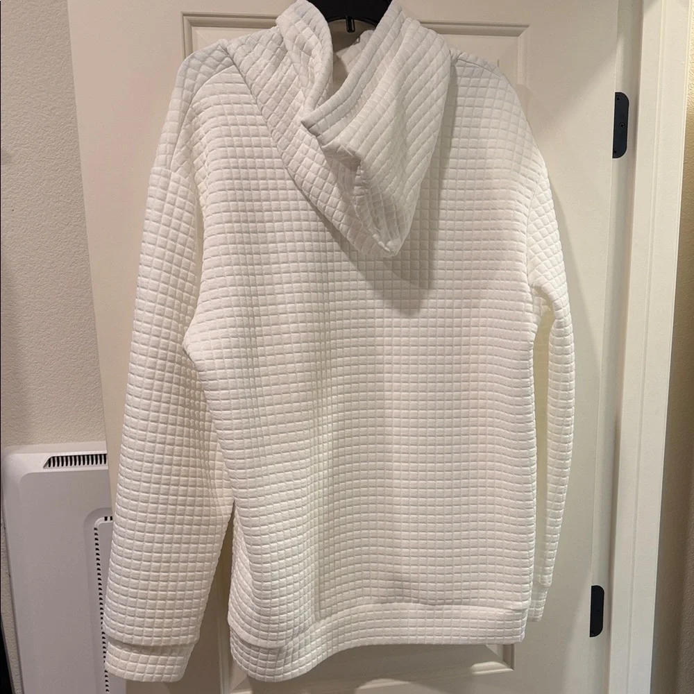 White Quilted Men's Sweater - Picture 3 of 4